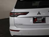 Thumbnail of 2025 White Diamond Mitsubishi Outlander