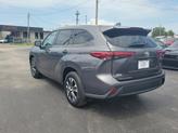 Thumbnail of 2022 Magnetic Gray Metallic Toyota Highlander
