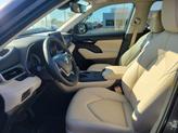 Thumbnail of 2025 Magnetic Gray Metallic Toyota Highlander Hybrid