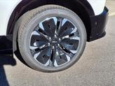 Thumbnail of 2025 Iridescent Pearl Tricoat Chevrolet Blazer EV