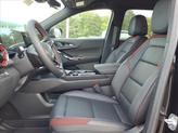 Thumbnail of 2026 Mosaic Black Metallic Chevrolet Equinox