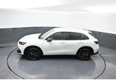 Thumbnail of 2023 Platinum White Pearl Honda HR-V