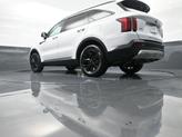 Thumbnail of 2021 Glacial White Pearl Kia Sorento