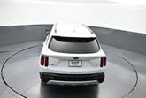 Thumbnail of 2021 Glacial White Pearl Kia Sorento