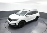 Thumbnail of 2022 Platinum White Pearl Honda Pilot