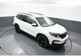 Thumbnail of 2022 Platinum White Pearl Honda Pilot
