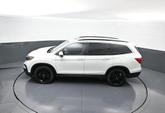 Thumbnail of 2022 Platinum White Pearl Honda Pilot