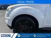 Thumbnail of 2017 Iridescent Pearl Tricoat Chevrolet Equinox