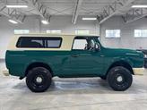 Thumbnail of 2016 GREEN / BEIGE 2TONE Nissan Titan XD