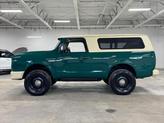 Thumbnail of 2016 GREEN / BEIGE 2TONE Nissan Titan XD