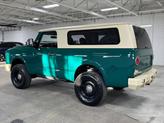 Thumbnail of 2016 GREEN / BEIGE 2TONE Nissan Titan XD