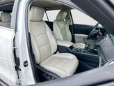Thumbnail of 2019 Crystal White Tricoat Cadillac XT4