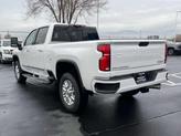 Thumbnail of 2025 Iridescent Pearl Tricoat Chevrolet Silverado 2500