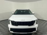 Thumbnail of 2026 Glacier White Pearl Kia Sorento