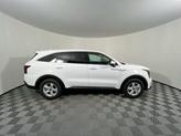 Thumbnail of 2026 Glacier White Pearl Kia Sorento