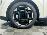 Thumbnail of 2026 Snow White Pearl Kia Carnival Hybrid