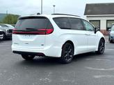 Thumbnail of 2023 White Chrysler Pacifica