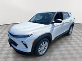 Photo of 2026 Summit White Chevrolet Trailblazer