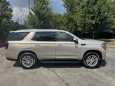 Thumbnail of 2024 Pearl Beige Metallic GMC Yukon
