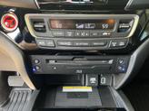 Thumbnail of 2021 Platinum White Pearl Honda Pilot
