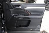 Thumbnail of 2019 Midnight Black Metallic Toyota Highlander
