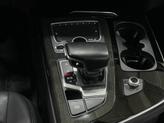 Thumbnail of 2018 Orca Black Metallic Audi Q7