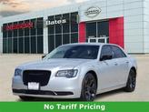 Thumbnail of 2020 Silver Mist Clearcoat Chrysler 300