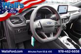 Thumbnail of 2025 Agate Black Metallic Ford Escape