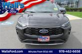 Thumbnail of 2025 Agate Black Metallic Ford Escape