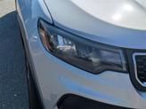 Thumbnail of 2024 Silver Zynith Metallic Clearcoat Jeep Compass