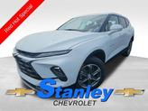 Photo of 2023 Summit White Chevrolet Blazer