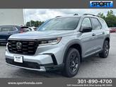 Photo of 2025 Lunar Silver Metallic Honda Pilot