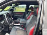 Thumbnail of 2016 Brilliant Black Crystal Pearlcoat RAM 1500