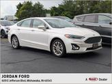 Photo of 2019 White Ford Fusion Energi
