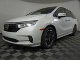Thumbnail of 2024 Platinum White Pearl Honda Odyssey