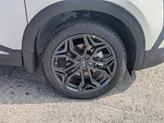 Thumbnail of 2025 Aspen White Tricoat/Super Black Nissan Kicks