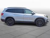 Thumbnail of 2022 Lunar Silver Metallic Honda Pilot