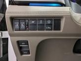 Thumbnail of 2023 Platinum White Pearl Honda Odyssey