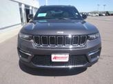 Thumbnail of 2025 Baltic Gray Metallic Clearcoat Jeep Grand Cherokee