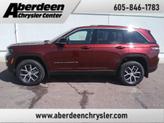 Photo of 2025 Velvet Red Pearlcoat Jeep Grand Cherokee