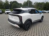 Thumbnail of 2025 Aspen White Tricoat Nissan Kicks