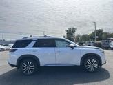 Thumbnail of 2025 Everest White P Nissan Pathfinder