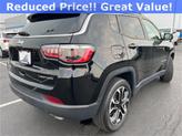 Thumbnail of 2022 Diamond Black Crystal Pearlcoat Jeep Compass