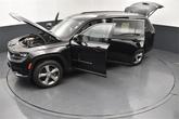 Thumbnail of 2021 Diamond Black Crystal Pearlcoat Jeep Grand Cherokee L