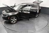 Thumbnail of 2021 Diamond Black Crystal Pearlcoat Jeep Grand Cherokee L