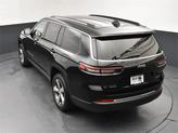Thumbnail of 2021 Diamond Black Crystal Pearlcoat Jeep Grand Cherokee L