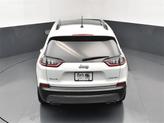 Thumbnail of 2022 Bright White Clearcoat Jeep Cherokee