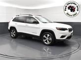 Photo of 2022 Bright White Clearcoat Jeep Cherokee