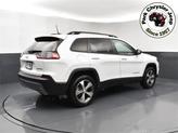 Thumbnail of 2022 Bright White Clearcoat Jeep Cherokee