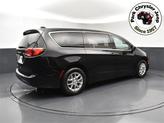 Thumbnail of 2025 Diamond Black Crystal Pearlcoat Chrysler Voyager